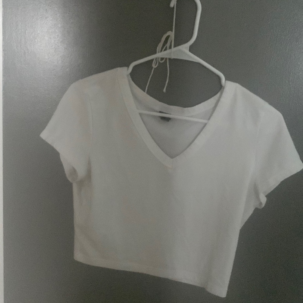 Brand: Wild Fable.    Color: White.    Size: Medium